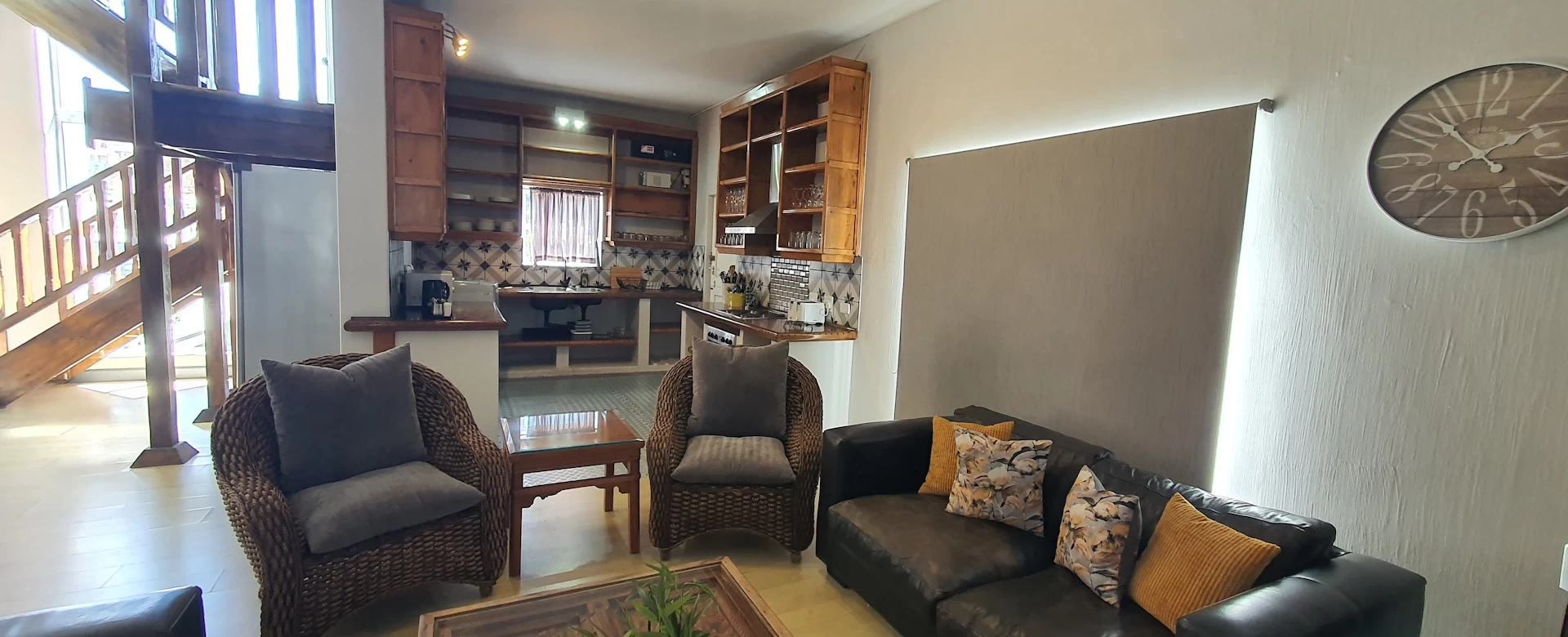 Guesthouse (2)